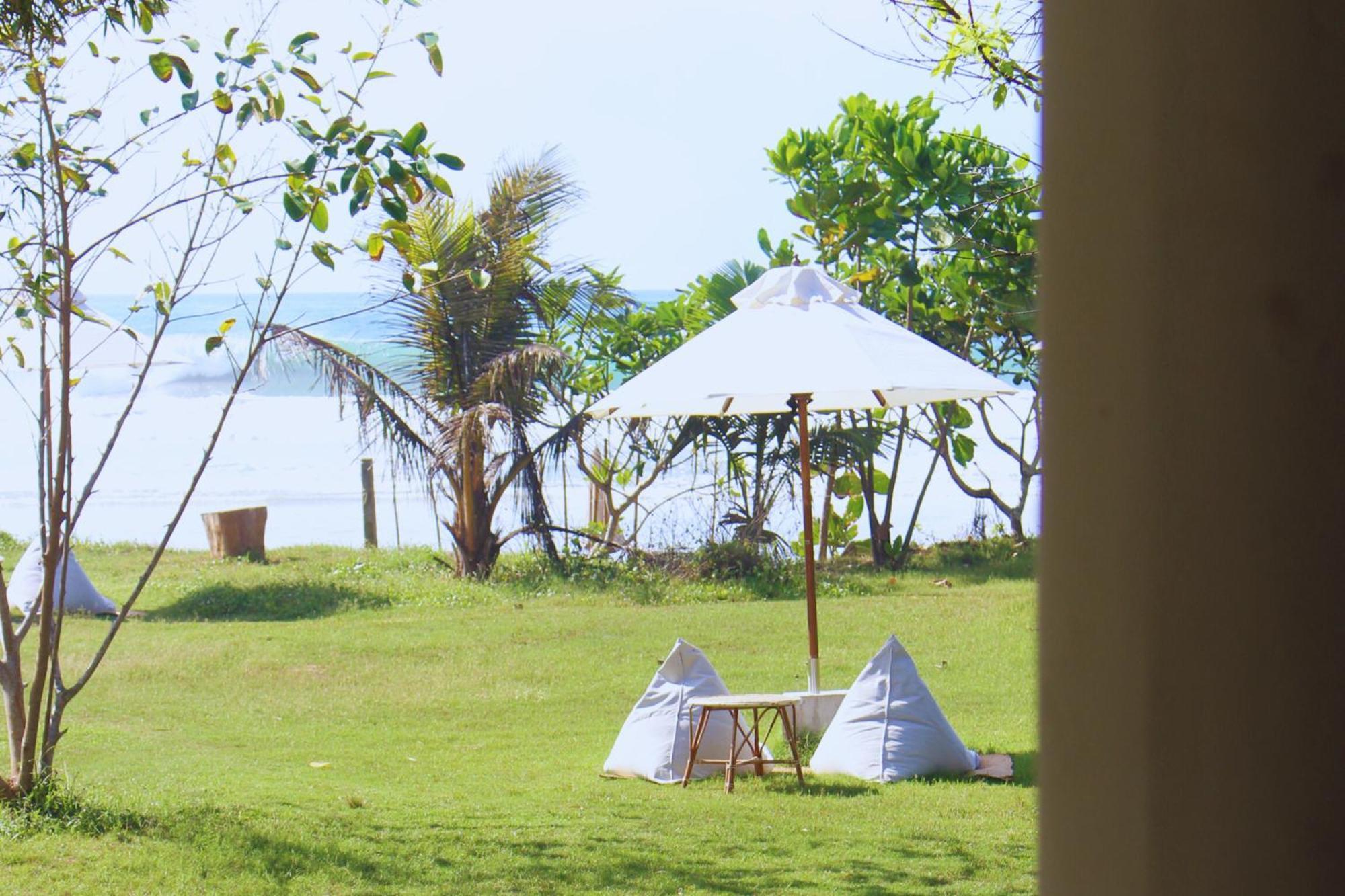 Calma - Surf, Yoga & Coffee On A Private Beach Dikwella Esterno foto