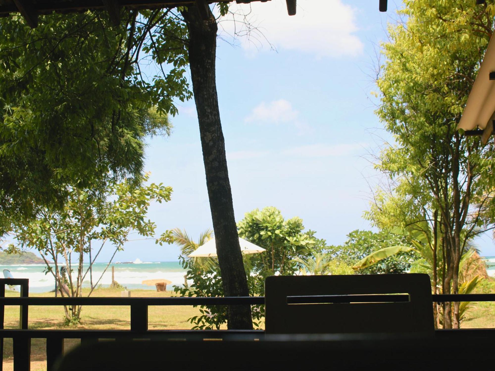 Calma - Surf, Yoga & Coffee On A Private Beach Dikwella Esterno foto