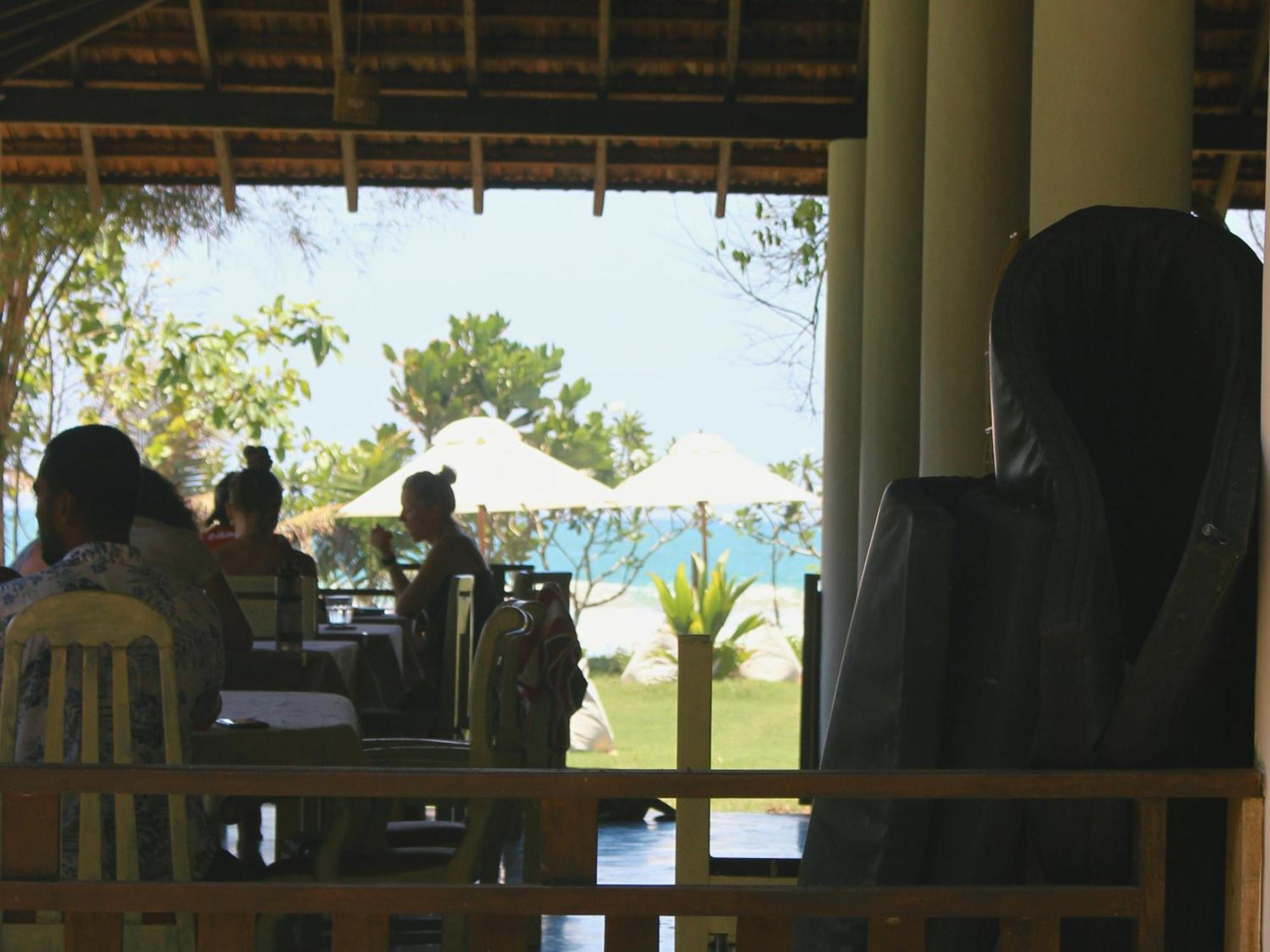 Calma - Surf, Yoga & Coffee On A Private Beach Dikwella Esterno foto